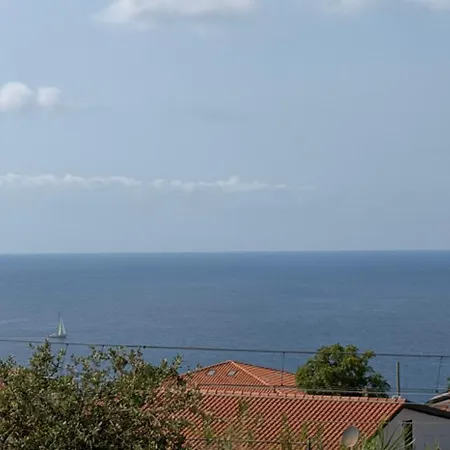 A Due Passi Da Micheiino Parghelia